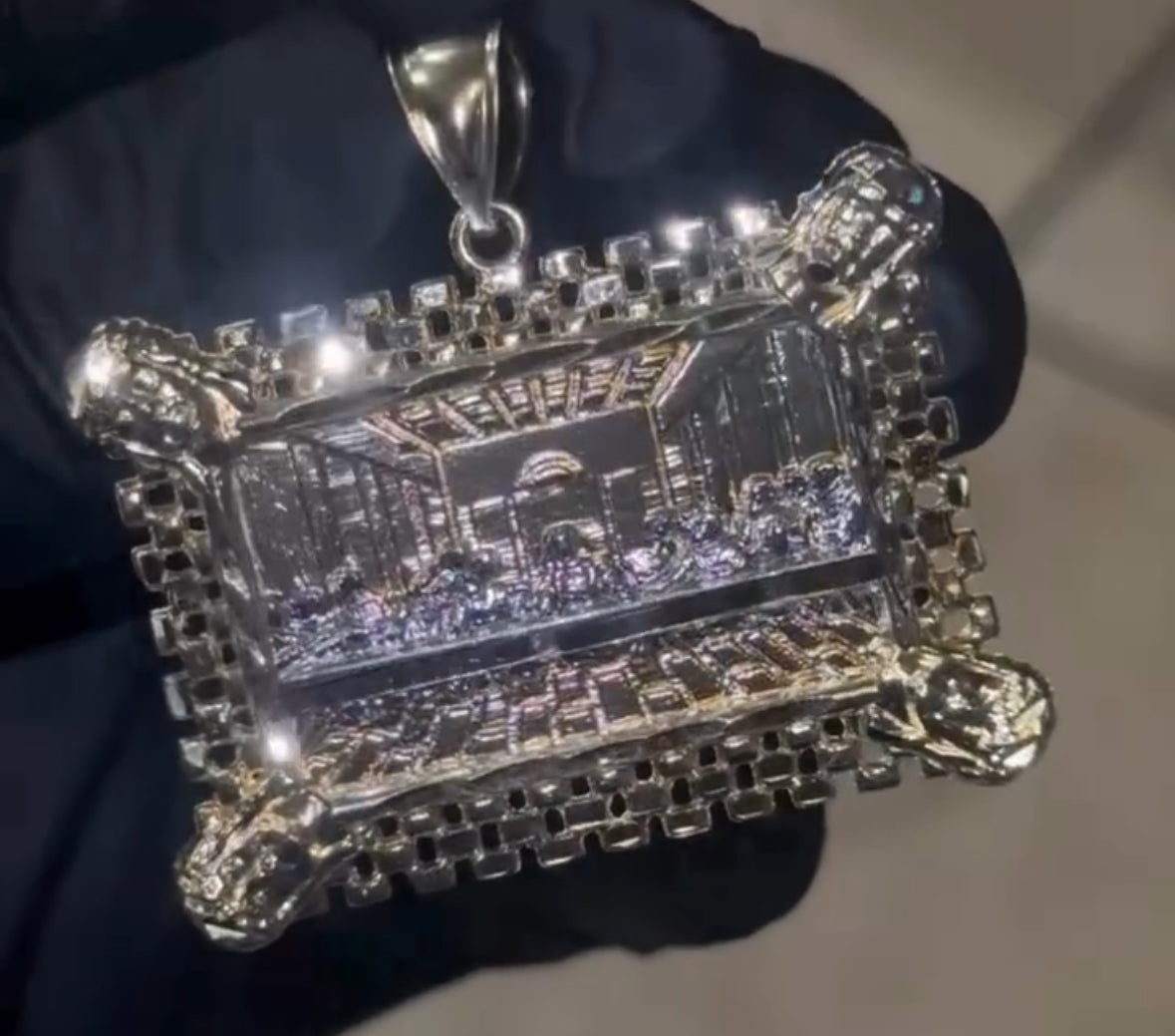 10k Gold last supper pendant