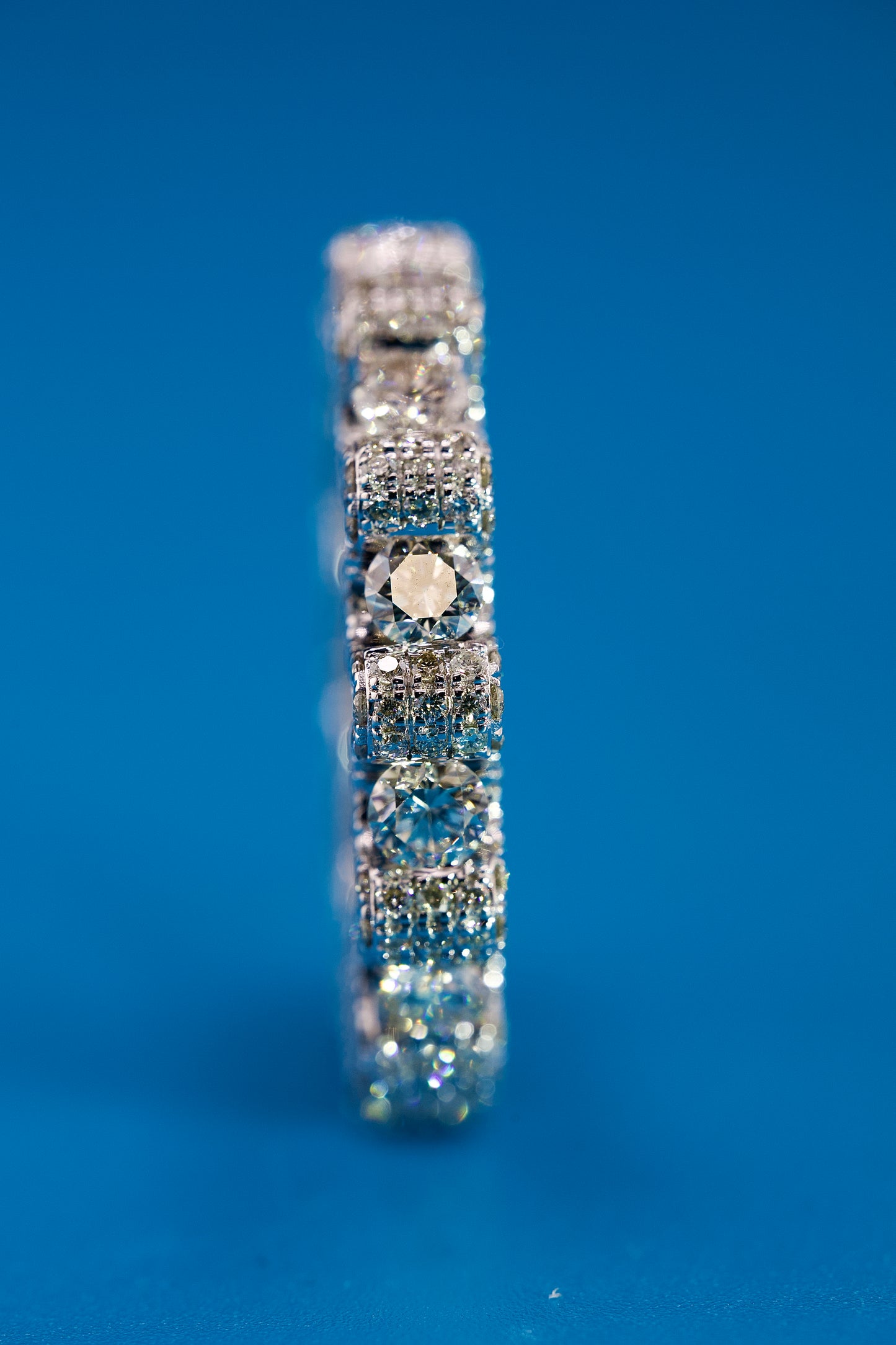 10k White Gold Diamond Floating Eternity Band Sz.8